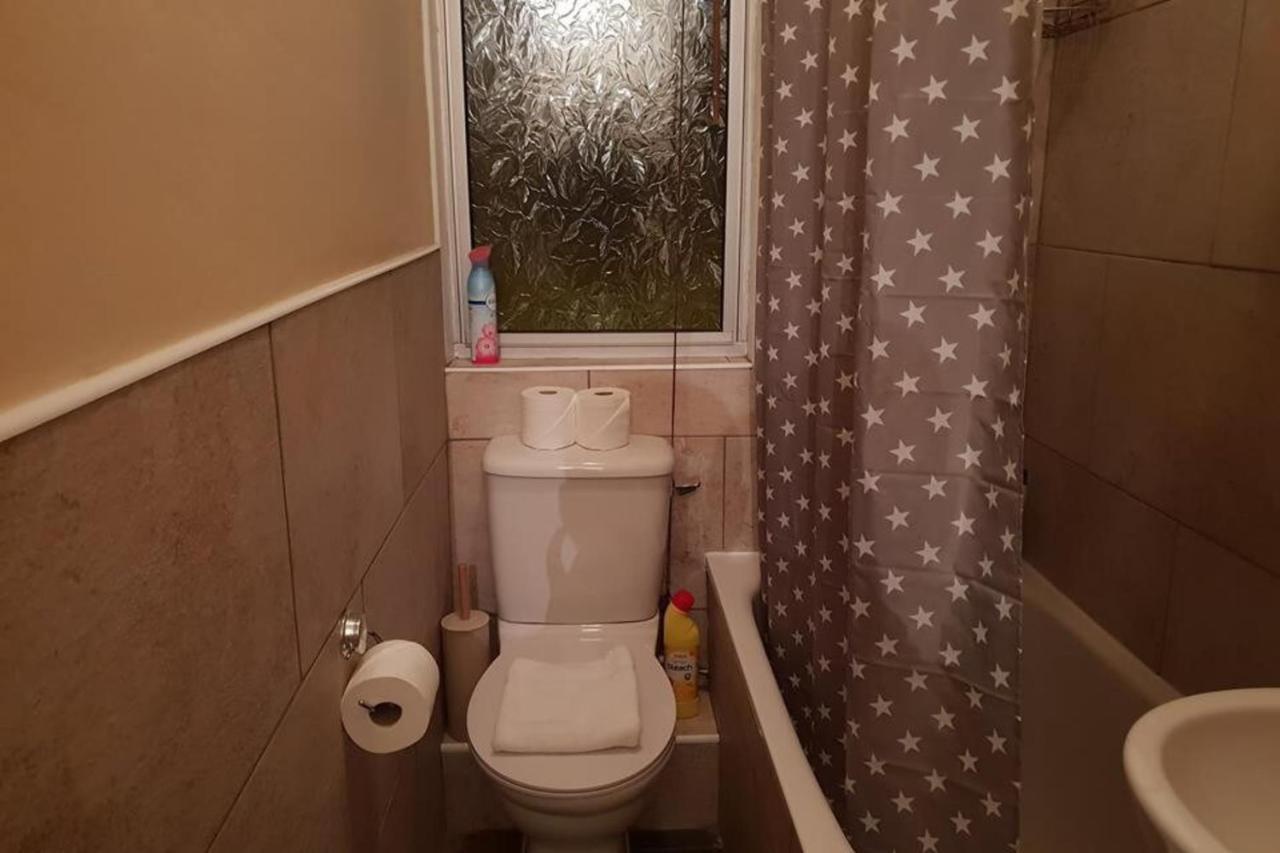 Bright 1 Bedroom Apartment Near City Centre เอดินบะระ ภายนอก รูปภาพ